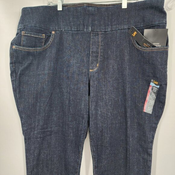 LEE Plus Women's Skinny Leg  Sculpting Jeans  Dark Wash 24 Petite NWT - Picture 3 of 11